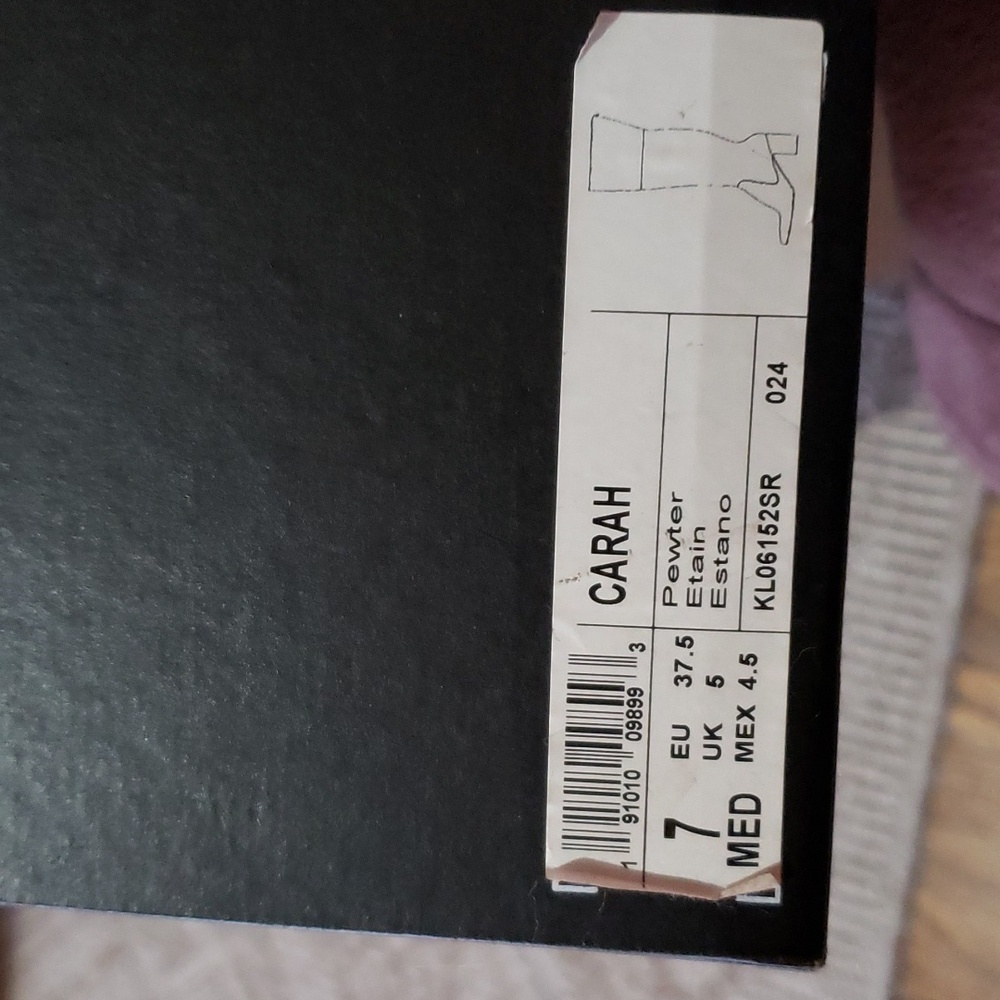 Boots - Picture 5 of 5